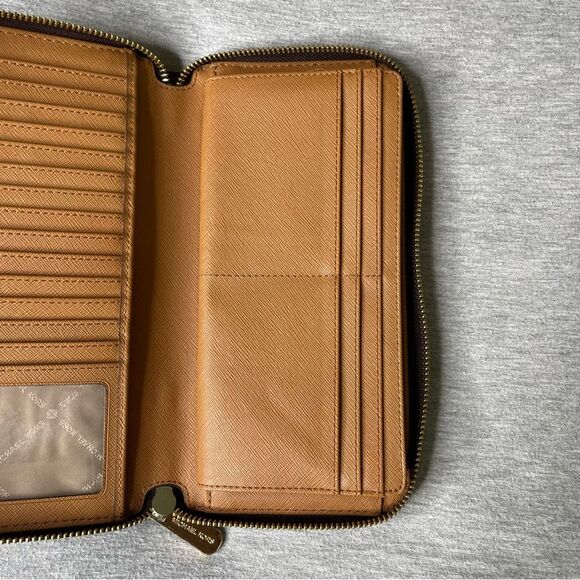 Michael Kors Signature Jet Set Continental Leather Zip Wallet - Picture 11 of 12